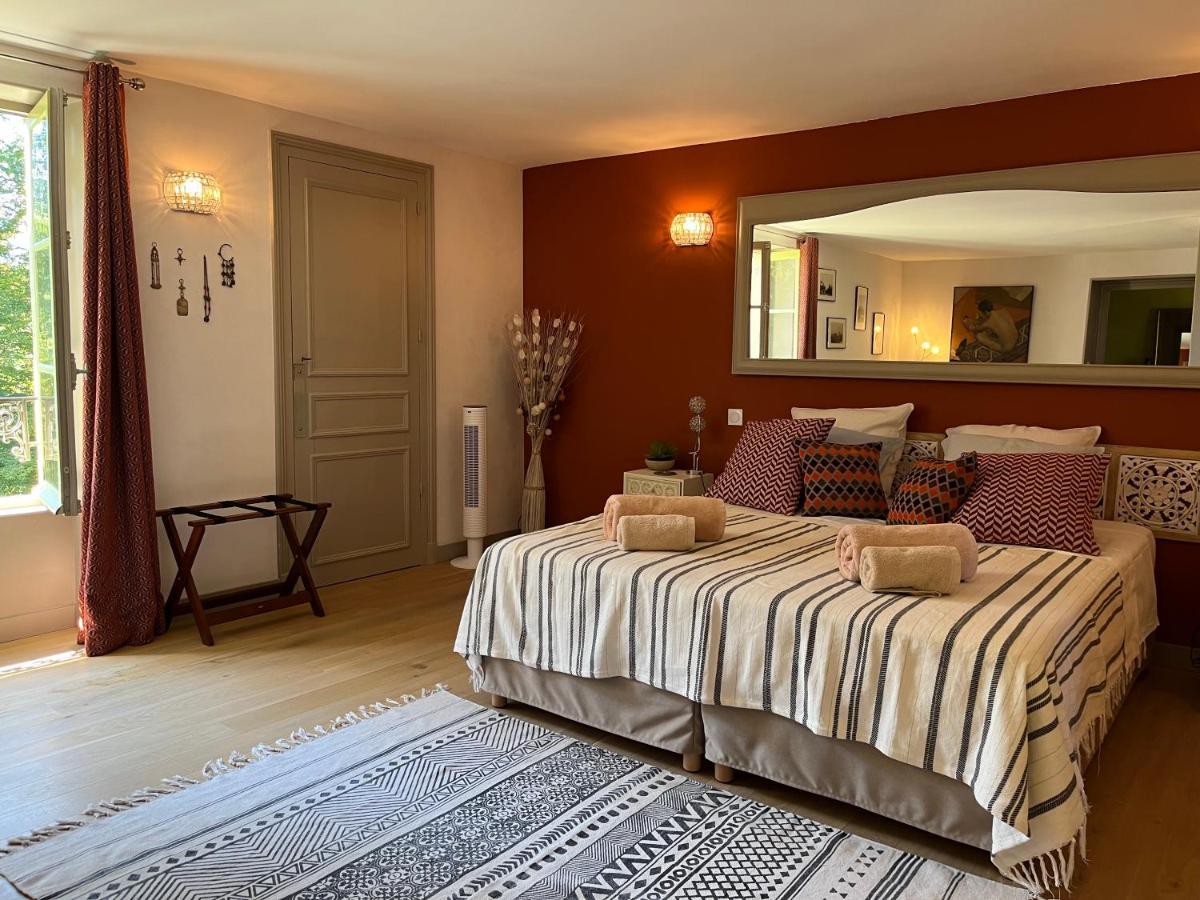 Chateau Du Mauny, Gites Et Chambres D'Hotes En Bourgogne Rosey Exteriör bild